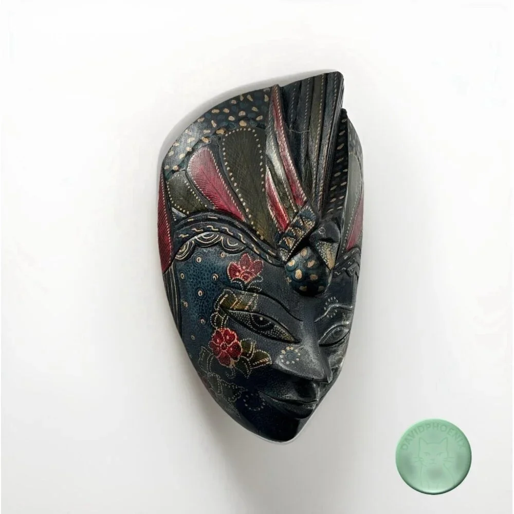 Authentic Handmade Indonesian Wooden Wall Mask – Kenya Wood Carving – Excellent - Picture 4 of 5